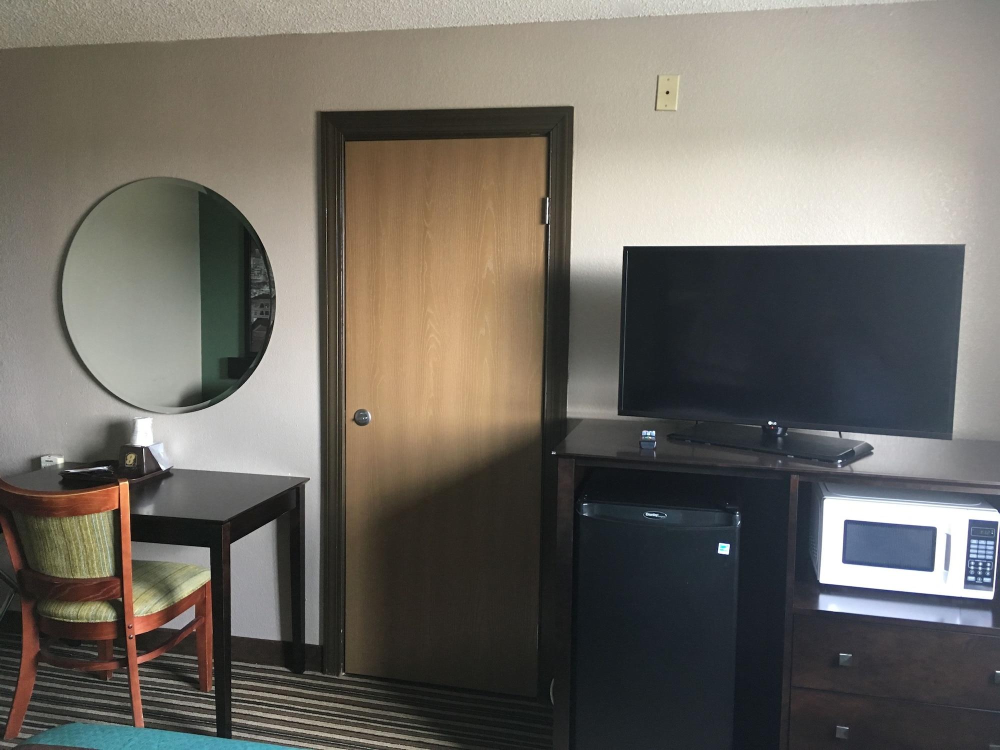 Super 8 By Wyndham Richmond Midlothian Turnpike Hotel Buitenkant foto