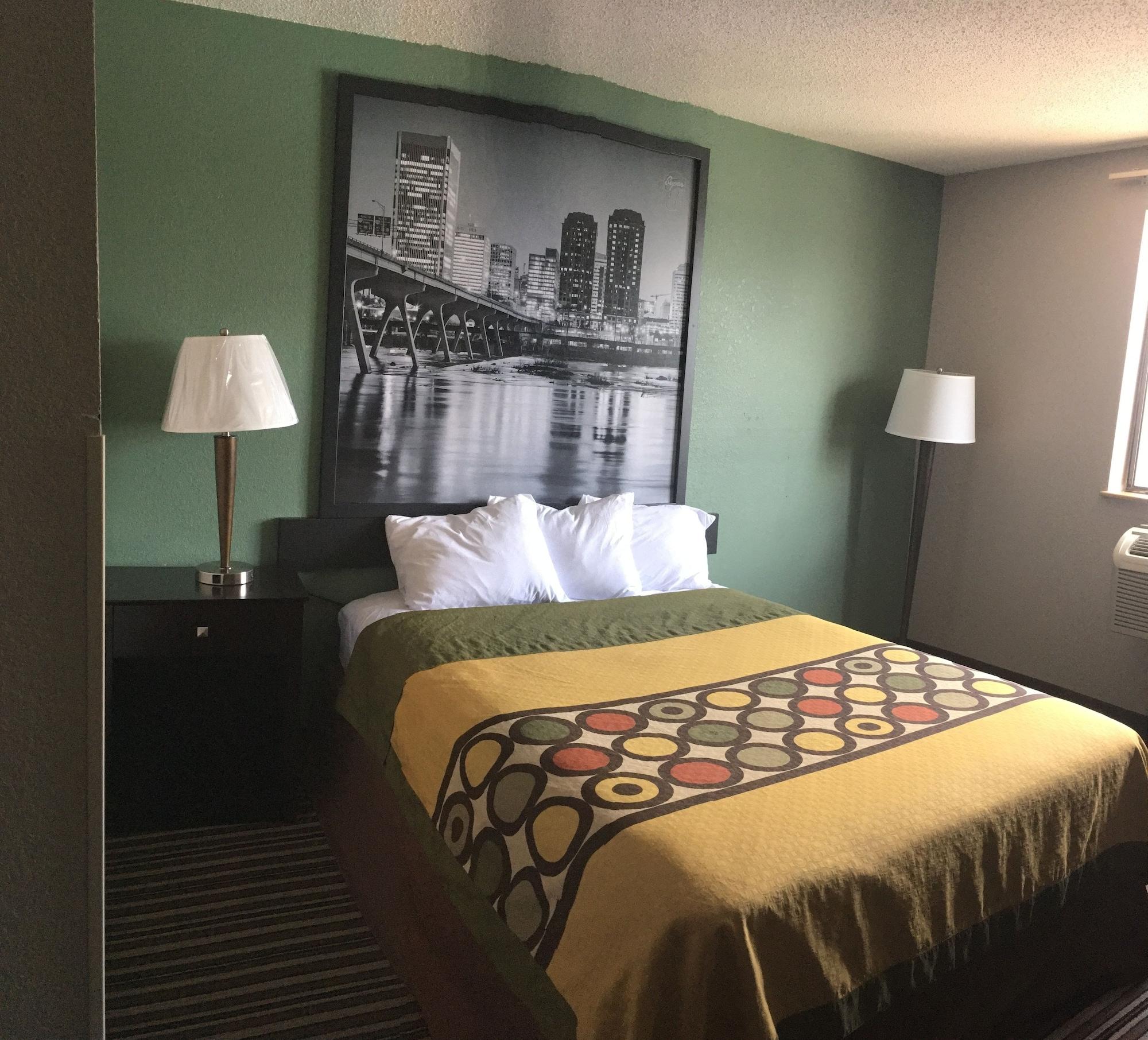 Super 8 By Wyndham Richmond Midlothian Turnpike Hotel Buitenkant foto