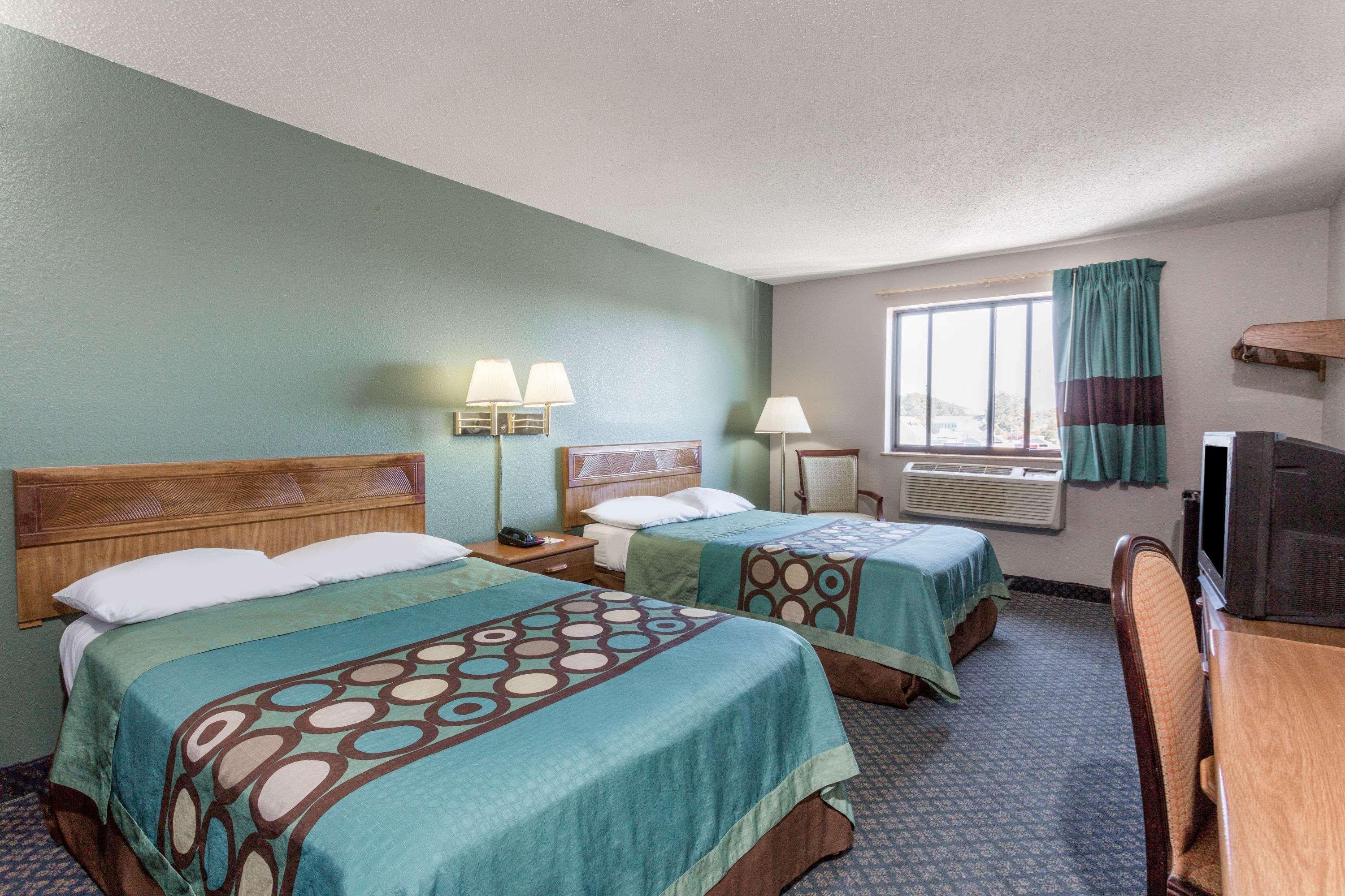 Super 8 By Wyndham Richmond Midlothian Turnpike Hotel Buitenkant foto