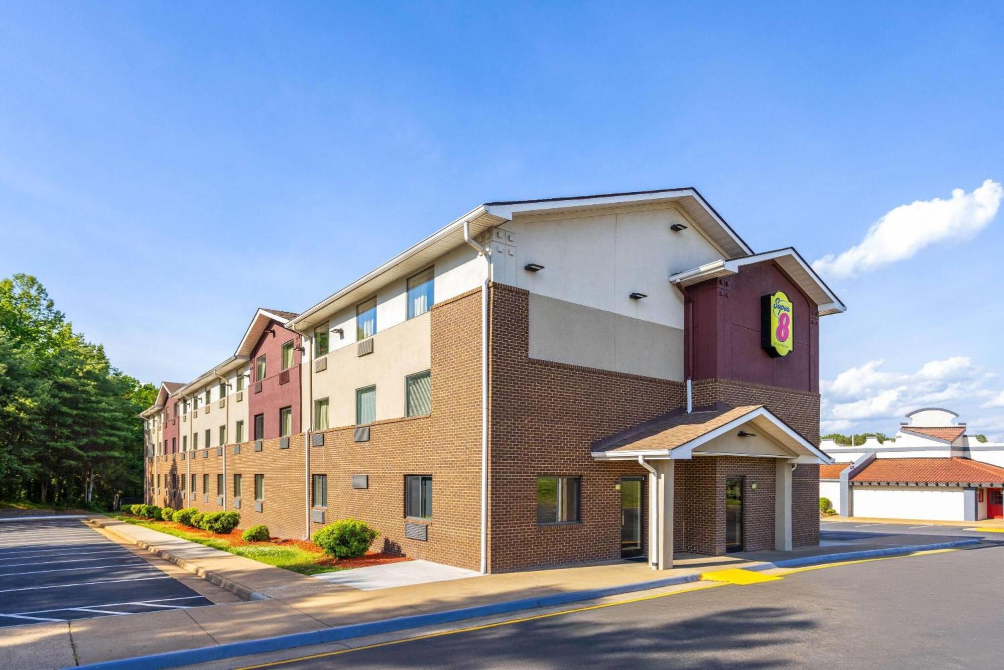 Super 8 By Wyndham Richmond Midlothian Turnpike Hotel Buitenkant foto